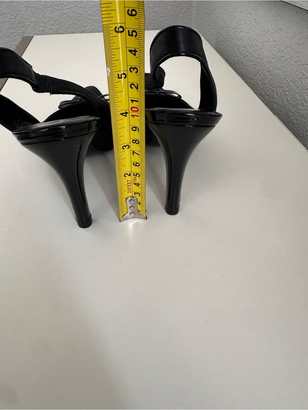 Kenneth Cole Black Pointed-Toe Slingback Heels with Bow - Picture 4 of 7